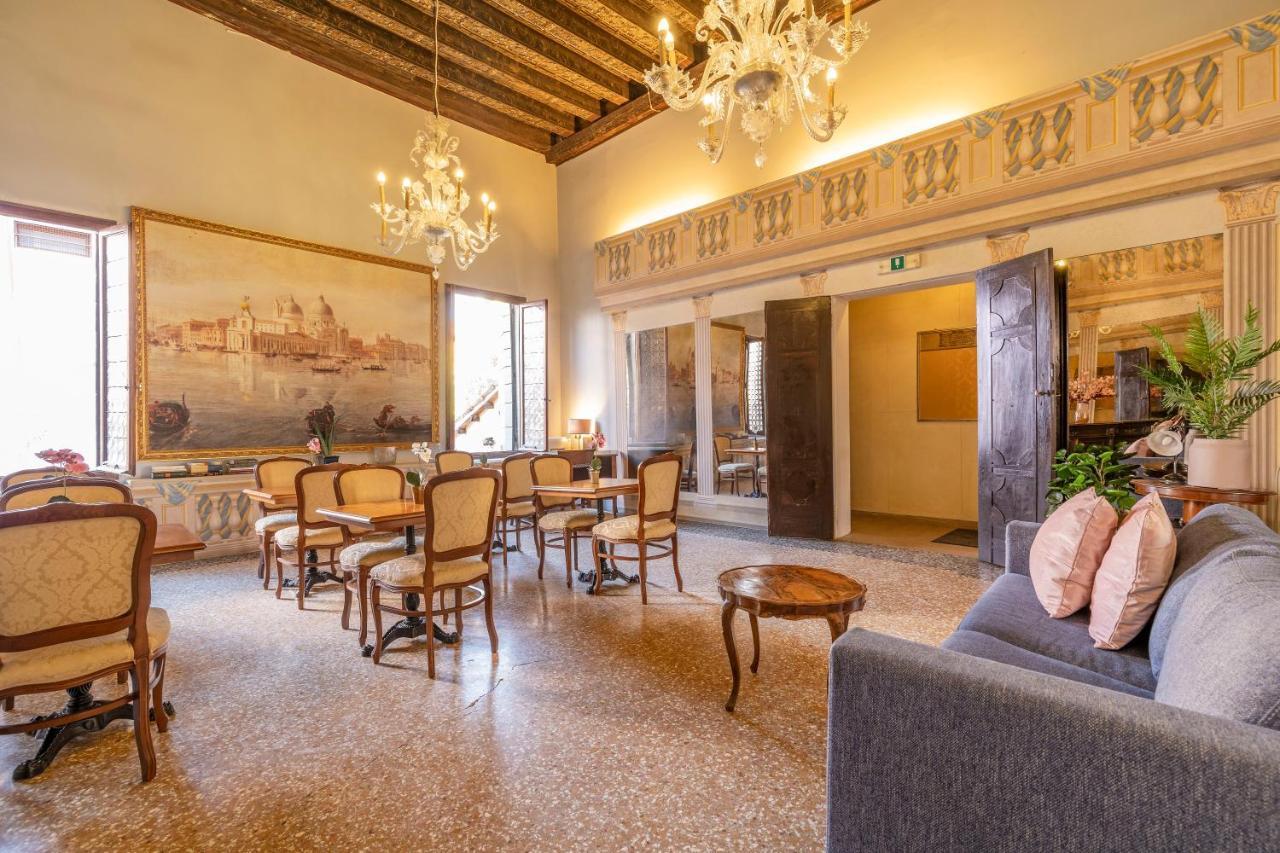 Residenza Centopietre - Dorsoduro By Wonderful Italy เวนิส ภายนอก รูปภาพ